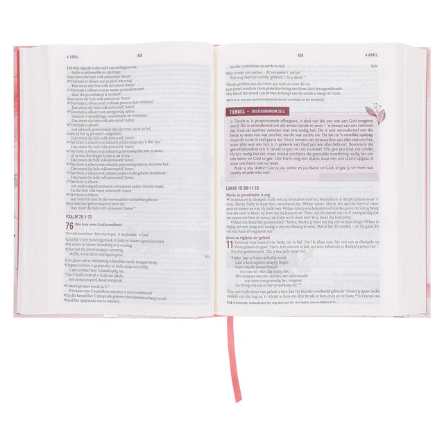 NLV Pienk Blomme Hardeband Stiltetydbybel vir Vroue